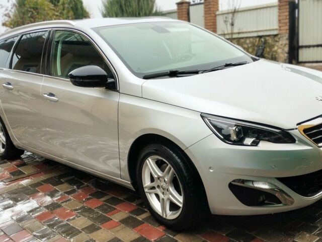 Сірий Пежо 308, об'ємом двигуна 1.6 л та пробігом 220 тис. км за 10500 $, фото 2 на Automoto.ua