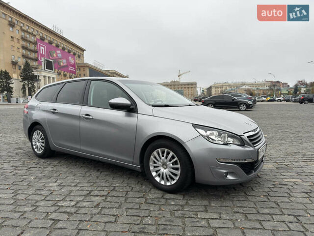 Сірий Пежо 308, об'ємом двигуна 1.56 л та пробігом 251 тис. км за 9300 $, фото 4 на Automoto.ua