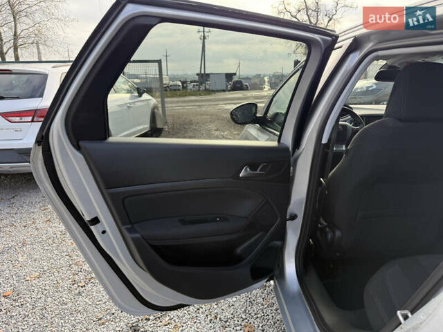 Серый Пежо 308, объемом двигателя 2 л и пробегом 182 тыс. км за 12999 $, фото 21 на Automoto.ua