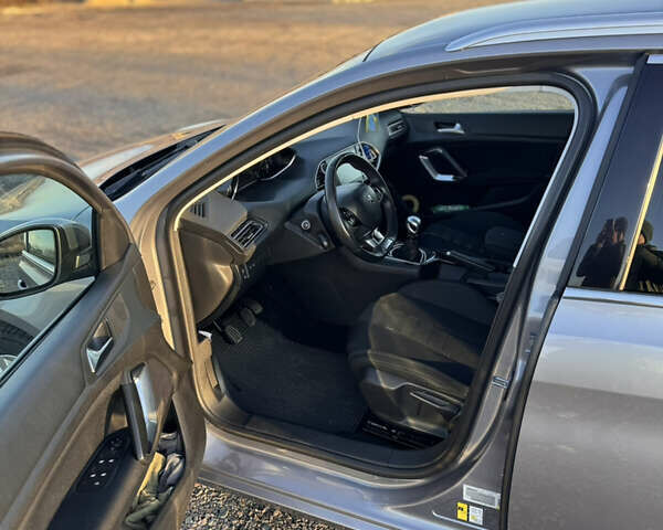 Сірий Пежо 308, об'ємом двигуна 1.6 л та пробігом 279 тис. км за 9500 $, фото 10 на Automoto.ua