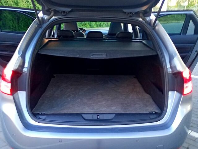 Сірий Пежо 308, об'ємом двигуна 2 л та пробігом 186 тис. км за 13500 $, фото 6 на Automoto.ua