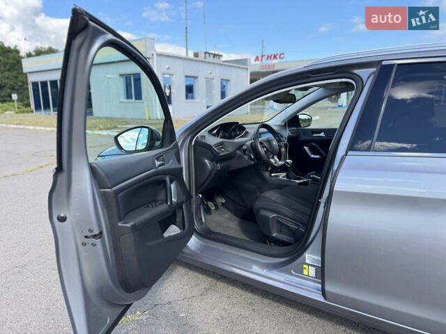 Серый Пежо 308, объемом двигателя 1.6 л и пробегом 276 тыс. км за 9500 $, фото 10 на Automoto.ua