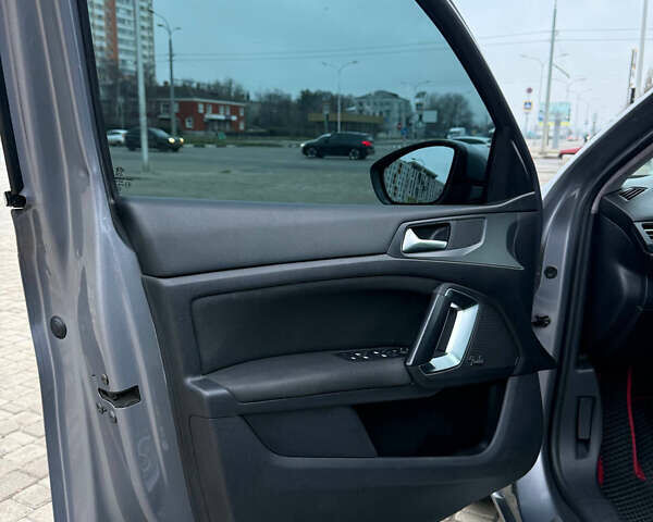 Серый Пежо 308, объемом двигателя 1.56 л и пробегом 253 тыс. км за 8700 $, фото 8 на Automoto.ua