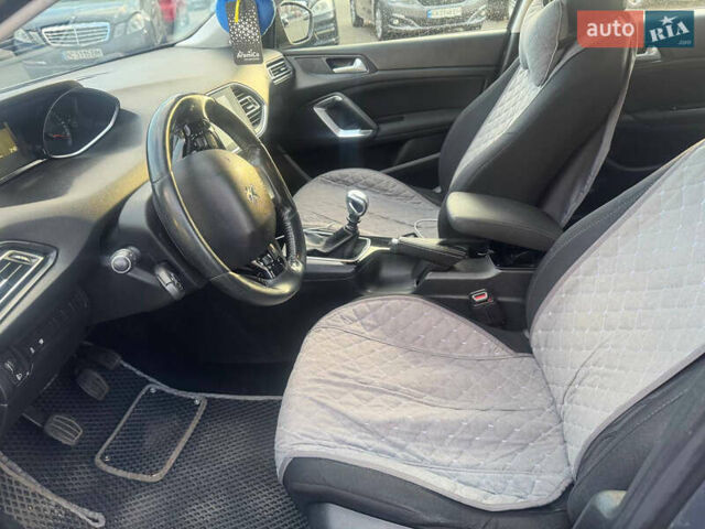 Сірий Пежо 308, об'ємом двигуна 1.6 л та пробігом 280 тис. км за 8700 $, фото 4 на Automoto.ua