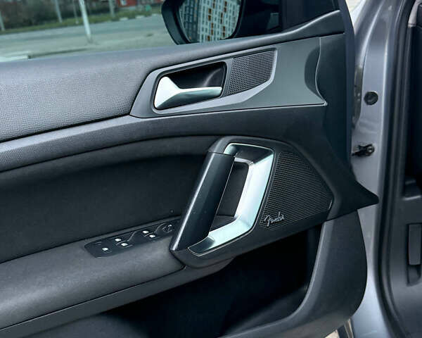 Серый Пежо 308, объемом двигателя 1.56 л и пробегом 253 тыс. км за 8700 $, фото 9 на Automoto.ua