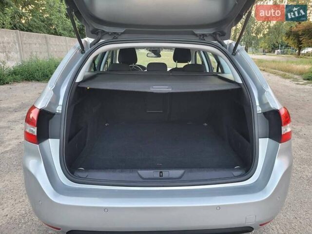 Серый Пежо 308, объемом двигателя 2 л и пробегом 141 тыс. км за 11200 $, фото 12 на Automoto.ua