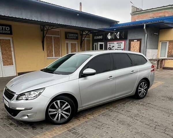Сірий Пежо 308, об'ємом двигуна 1.56 л та пробігом 229 тис. км за 10700 $, фото 1 на Automoto.ua
