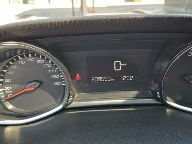 Сірий Пежо 308, об'ємом двигуна 1.6 л та пробігом 209 тис. км за 10200 $, фото 13 на Automoto.ua