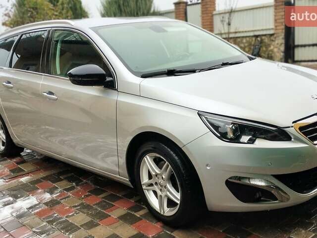 Сірий Пежо 308, об'ємом двигуна 1.56 л та пробігом 222 тис. км за 10500 $, фото 5 на Automoto.ua