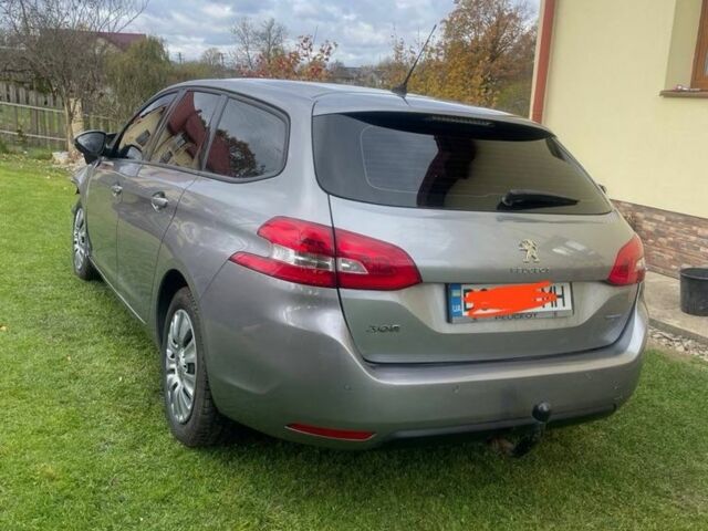 Серый Пежо 308, объемом двигателя 1.6 л и пробегом 220 тыс. км за 3200 $, фото 7 на Automoto.ua