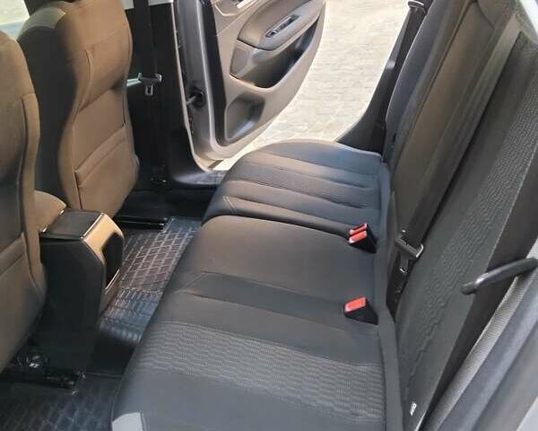 Серый Пежо 308, объемом двигателя 1.56 л и пробегом 198 тыс. км за 11900 $, фото 8 на Automoto.ua