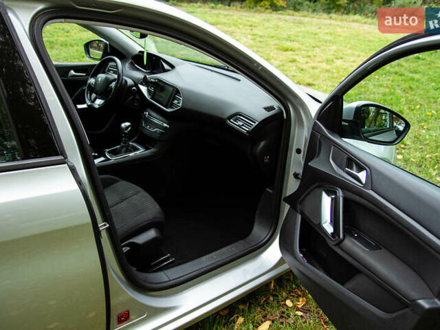 Сірий Пежо 308, об'ємом двигуна 1.56 л та пробігом 177 тис. км за 7800 $, фото 15 на Automoto.ua