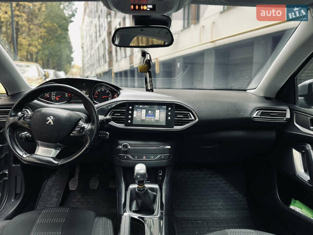 Пежо 308 2015 в Виннице на Automoto.ua Серый Пежо 308, объемом двигателя 1.56 л и пробегом 176 тыс. км за 8700 $, фото 48 на Automoto.ua