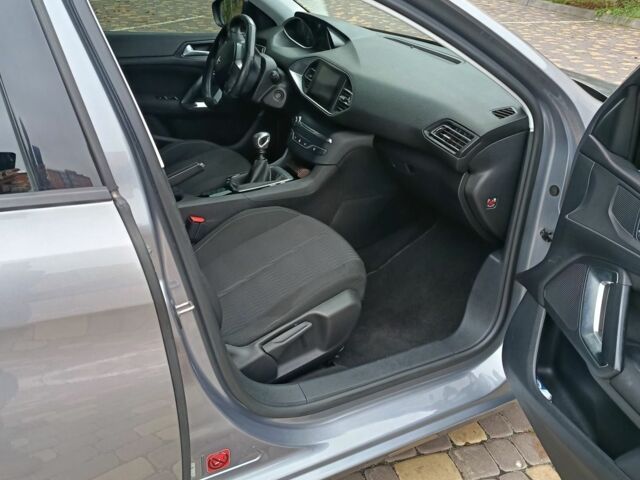 Серый Пежо 308, объемом двигателя 1.6 л и пробегом 245 тыс. км за 8800 $, фото 11 на Automoto.ua