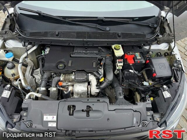 Сірий Пежо 308, об'ємом двигуна 1.6 л та пробігом 251 тис. км за 9300 $, фото 2 на Automoto.ua