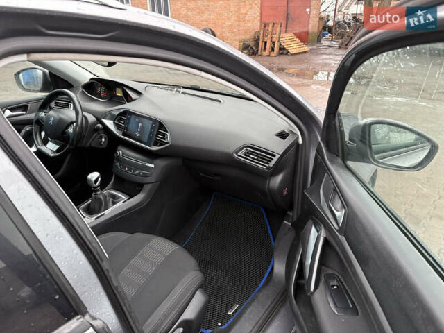 Сірий Пежо 308, об'ємом двигуна 1.56 л та пробігом 200 тис. км за 8700 $, фото 16 на Automoto.ua