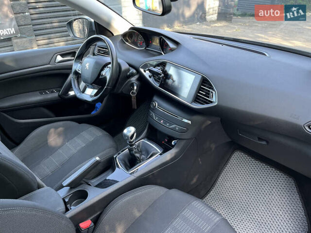 Серый Пежо 308, объемом двигателя 1.56 л и пробегом 238 тыс. км за 10200 $, фото 9 на Automoto.ua