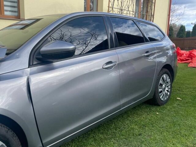 Серый Пежо 308, объемом двигателя 1.6 л и пробегом 220 тыс. км за 3200 $, фото 2 на Automoto.ua