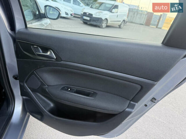 Сірий Пежо 308, об'ємом двигуна 1.6 л та пробігом 225 тис. км за 7499 $, фото 22 на Automoto.ua