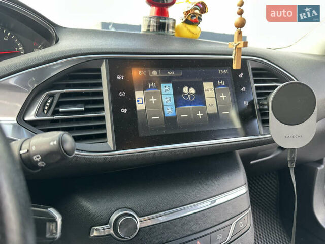 Серый Пежо 308, объемом двигателя 1.56 л и пробегом 228 тыс. км за 9200 $, фото 20 на Automoto.ua