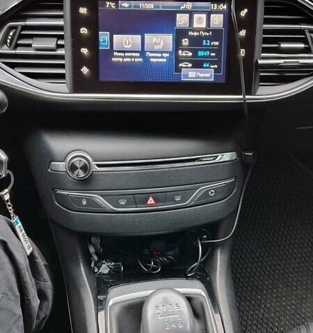 Сірий Пежо 308, об'ємом двигуна 1.56 л та пробігом 224 тис. км за 8250 $, фото 25 на Automoto.ua