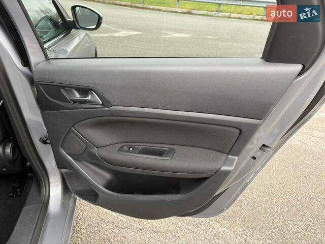 Серый Пежо 308, объемом двигателя 1.56 л и пробегом 295 тыс. км за 8799 $, фото 17 на Automoto.ua