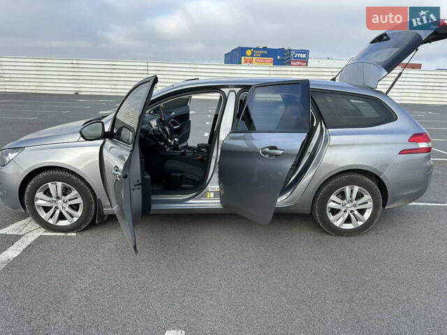 Серый Пежо 308, объемом двигателя 1.56 л и пробегом 228 тыс. км за 9200 $, фото 23 на Automoto.ua