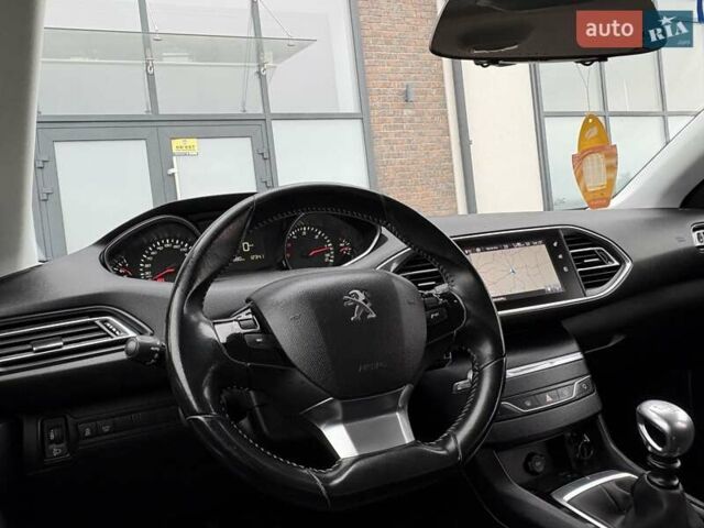 Сірий Пежо 308, об'ємом двигуна 1.6 л та пробігом 290 тис. км за 9000 $, фото 3 на Automoto.ua