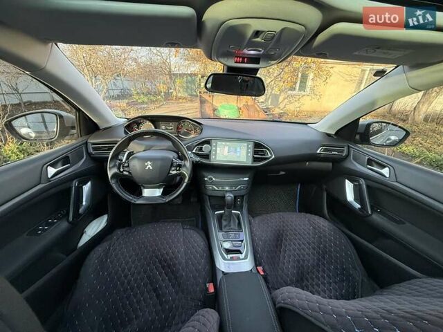 Серый Пежо 308, объемом двигателя 1.56 л и пробегом 192 тыс. км за 12600 $, фото 15 на Automoto.ua