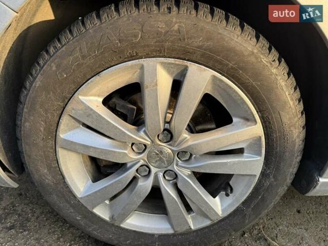 Серый Пежо 308, объемом двигателя 1.56 л и пробегом 192 тыс. км за 12600 $, фото 24 на Automoto.ua