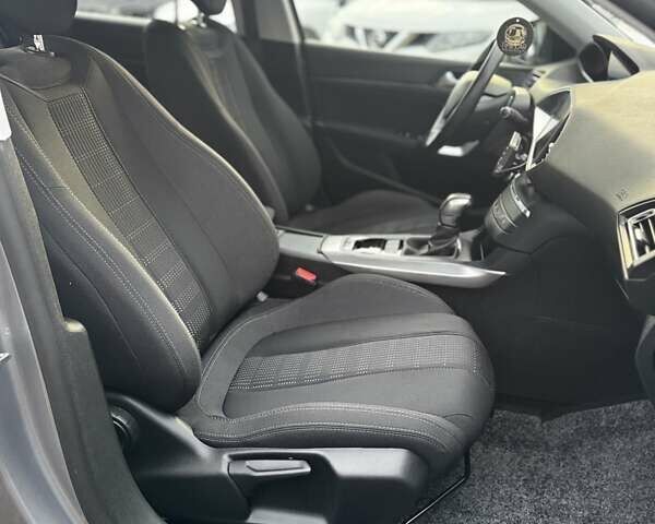 Пежо 308 2016 в Стрые на Automoto.ua Серый Пежо 308, объемом двигателя 2 л и пробегом 104 тыс. км за 12999 $, фото 100 на Automoto.ua