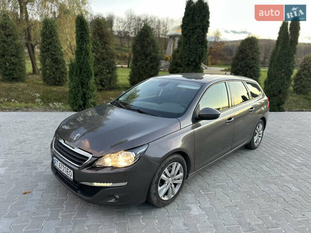 Пежо 308 2016 в Ивано-Франковске на Automoto.ua Серый Пежо 308, объемом двигателя 1.56 л и пробегом 253 тыс. км за 7500 $, фото 3 на Automoto.ua