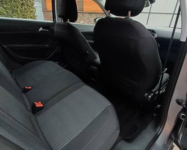 Серый Пежо 308, объемом двигателя 1.56 л и пробегом 255 тыс. км за 11200 $, фото 42 на Automoto.ua