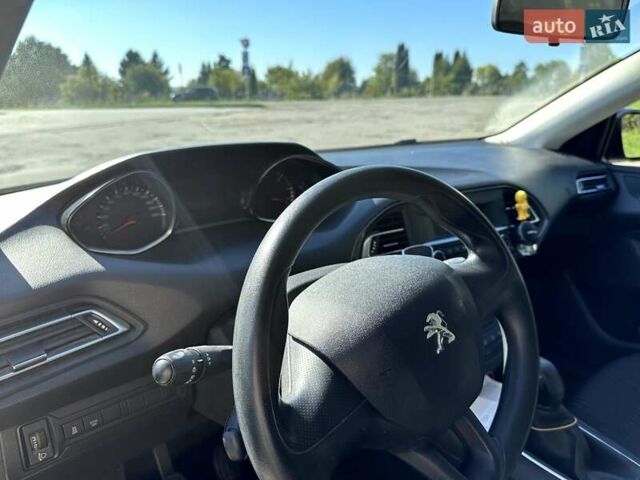 Серый Пежо 308, объемом двигателя 1.56 л и пробегом 153 тыс. км за 9999 $, фото 116 на Automoto.ua