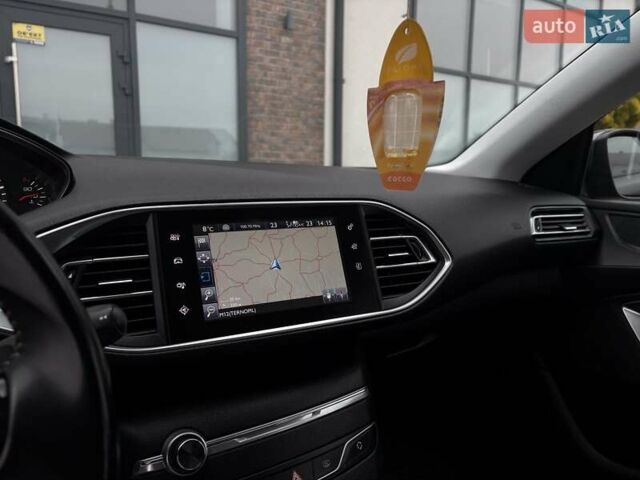 Серый Пежо 308, объемом двигателя 1.6 л и пробегом 290 тыс. км за 9200 $, фото 20 на Automoto.ua