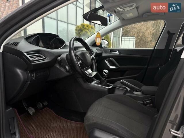 Сірий Пежо 308, об'ємом двигуна 1.6 л та пробігом 290 тис. км за 9000 $, фото 16 на Automoto.ua