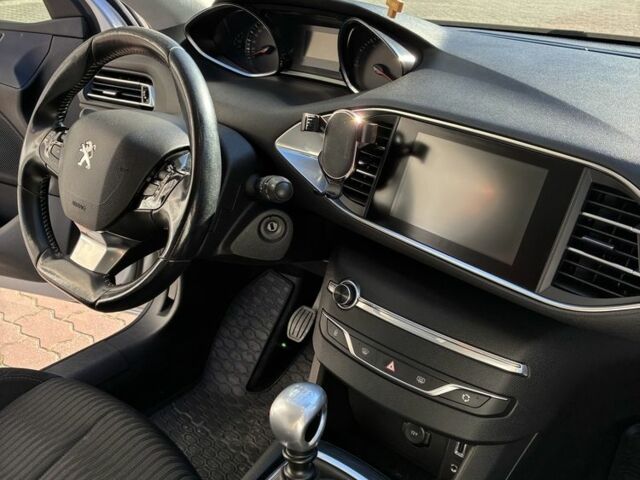 Сірий Пежо 308, об'ємом двигуна 1.6 л та пробігом 242 тис. км за 8500 $, фото 17 на Automoto.ua