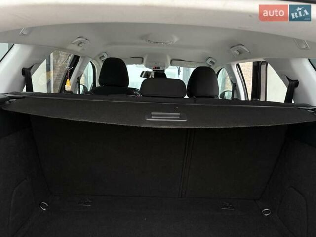 Серый Пежо 308, объемом двигателя 1.6 л и пробегом 290 тыс. км за 9200 $, фото 22 на Automoto.ua