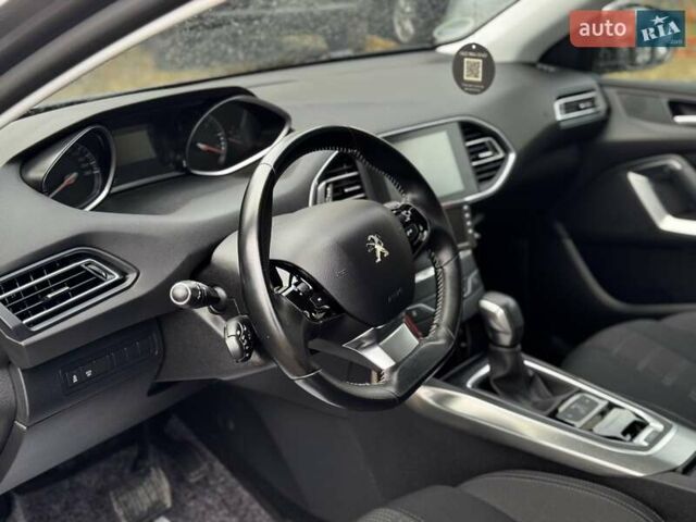 Пежо 308 2016 в Стрые на Automoto.ua Серый Пежо 308, объемом двигателя 2 л и пробегом 104 тыс. км за 12999 $, фото 82 на Automoto.ua