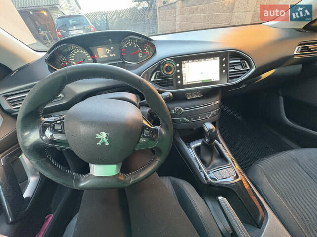 Серый Пежо 308, объемом двигателя 1.6 л и пробегом 240 тыс. км за 12500 $, фото 10 на Automoto.ua