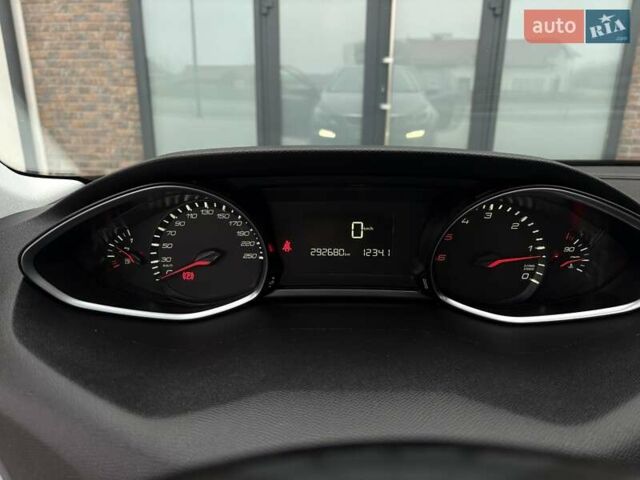 Сірий Пежо 308, об'ємом двигуна 1.6 л та пробігом 290 тис. км за 9000 $, фото 19 на Automoto.ua