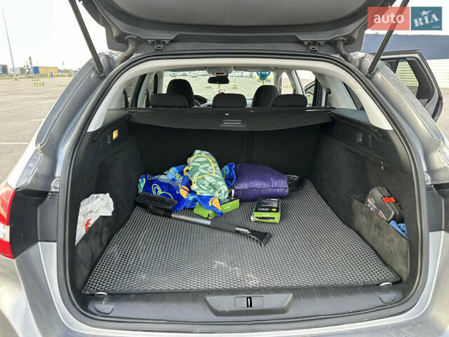 Серый Пежо 308, объемом двигателя 1.56 л и пробегом 228 тыс. км за 9200 $, фото 13 на Automoto.ua