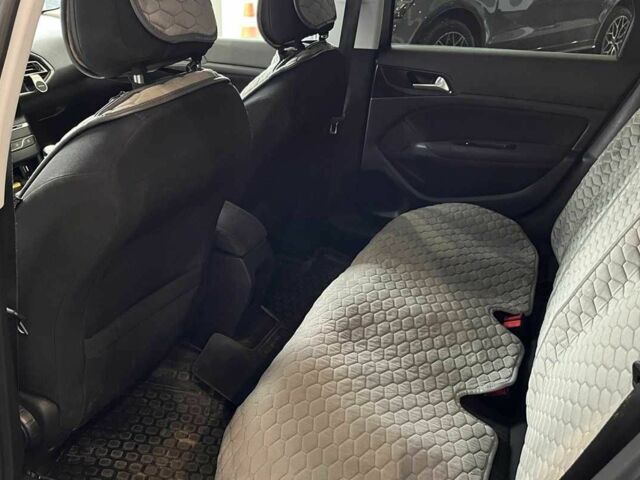 Серый Пежо 308, объемом двигателя 1.6 л и пробегом 214 тыс. км за 9500 $, фото 21 на Automoto.ua