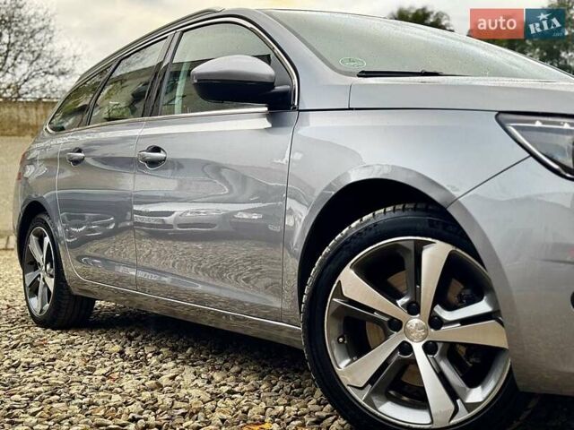 Пежо 308 2016 в Стрые на Automoto.ua Серый Пежо 308, объемом двигателя 2 л и пробегом 104 тыс. км за 12999 $, фото 9 на Automoto.ua