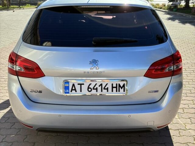 Сірий Пежо 308, об'ємом двигуна 1.6 л та пробігом 242 тис. км за 8500 $, фото 5 на Automoto.ua