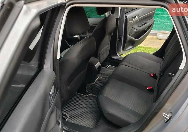 Сірий Пежо 308, об'ємом двигуна 1.56 л та пробігом 224 тис. км за 8250 $, фото 23 на Automoto.ua