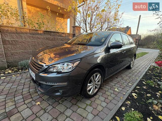 Серый Пежо 308, объемом двигателя 1.6 л и пробегом 240 тыс. км за 12500 $, фото 5 на Automoto.ua