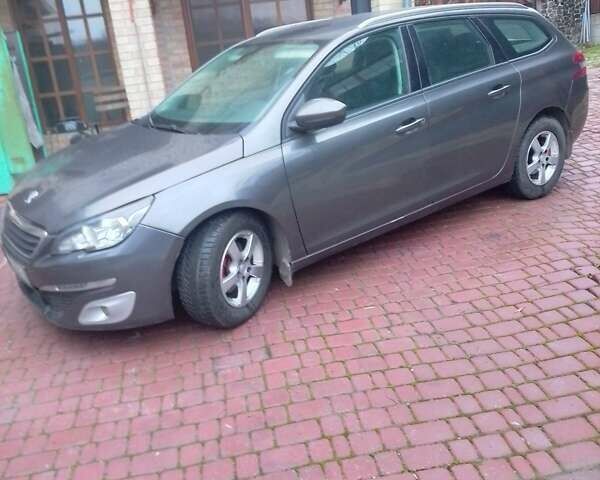 Серый Пежо 308, объемом двигателя 1.56 л и пробегом 160 тыс. км за 8000 $, фото 1 на Automoto.ua