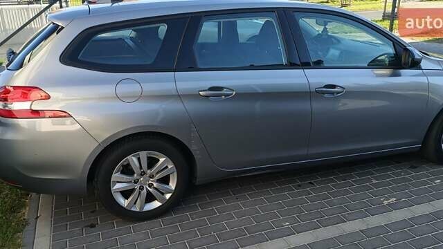 Серый Пежо 308, объемом двигателя 1.56 л и пробегом 217 тыс. км за 6000 $, фото 3 на Automoto.ua