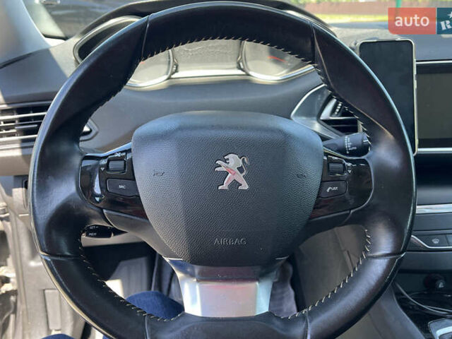 Сірий Пежо 308, об'ємом двигуна 1.56 л та пробігом 195 тис. км за 10700 $, фото 14 на Automoto.ua
